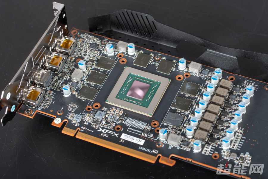 XFX讯景Radeon RX 5700 XT黑狼版显卡评测：“冷静来袭”奋勇争先 - 超能网