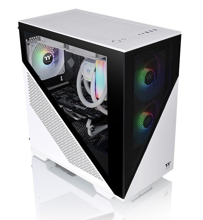 Thermaltake_Divider370TG_2.jpg