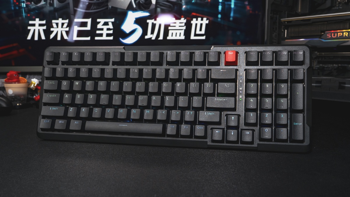 微星FORGE GK500 W 暗夜三模机械键盘上市：98%配列，红/青轴可选，249元
